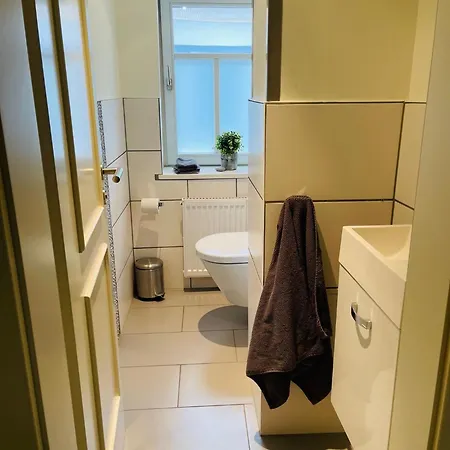 Appartement - - Moeblierte *